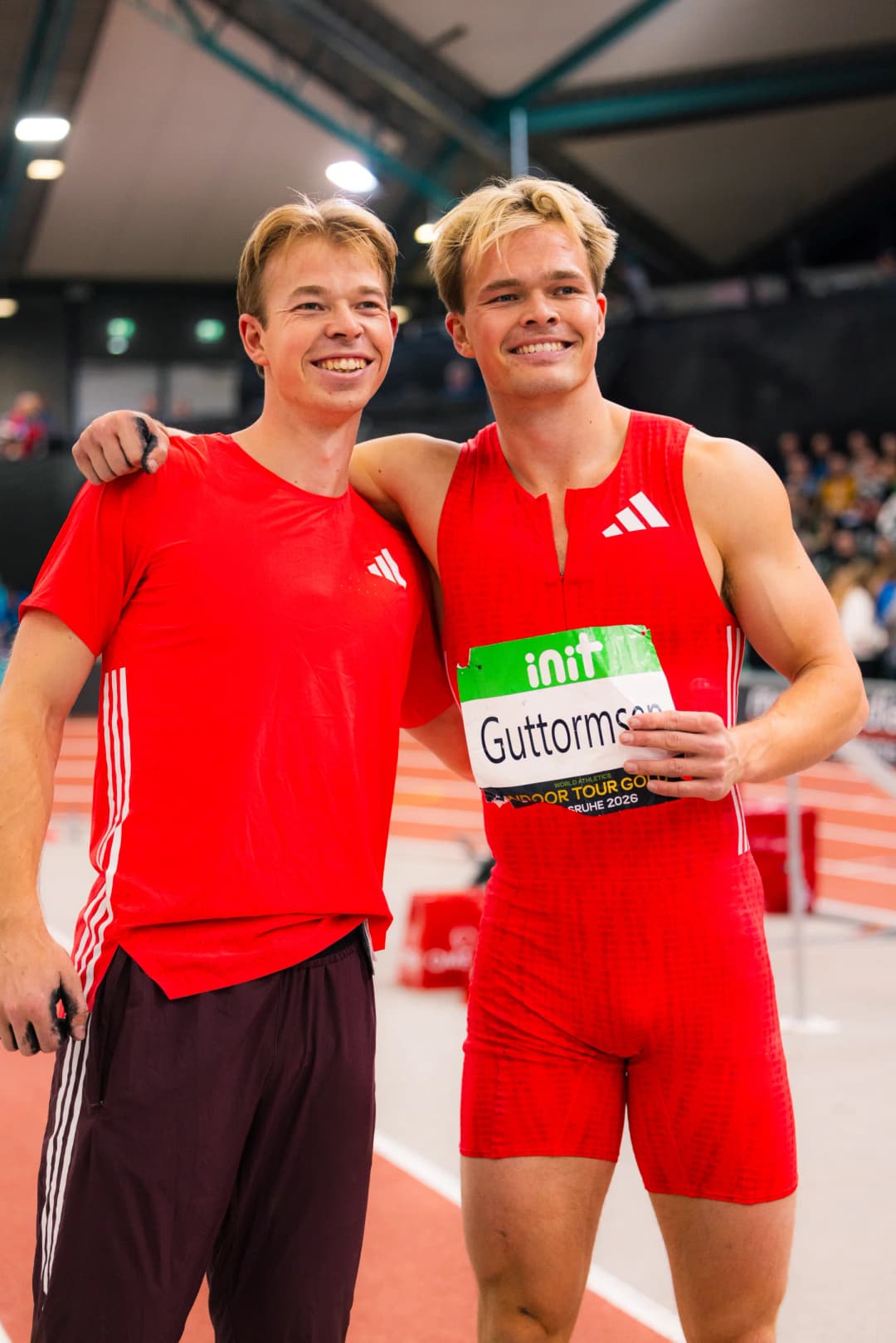 Sondre Guttormsen with his brother Simen after a competition